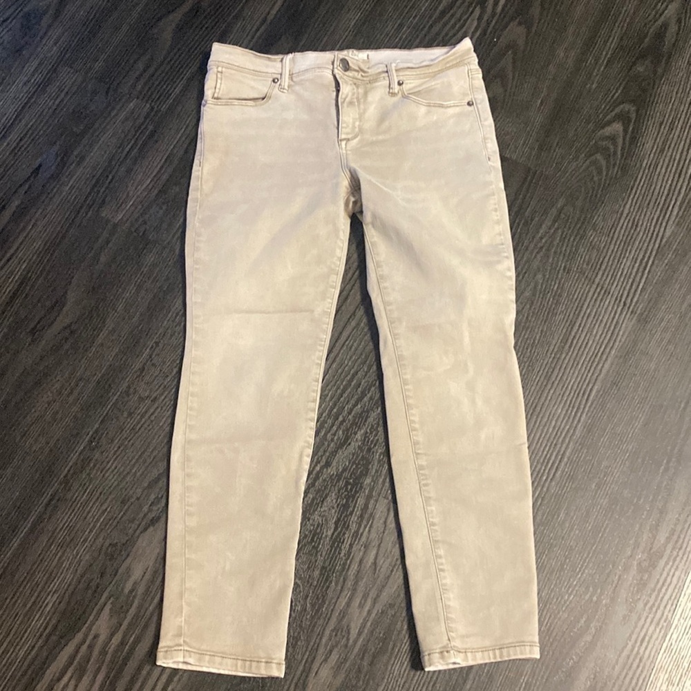🍍FREE PEOPLE JEANS 🍍SIZE 30🍍25” inseam🍍D-2